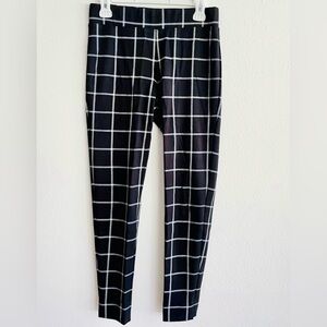 NWOT The Limited Black and White plaid pull on cropped ankle dress pants XS